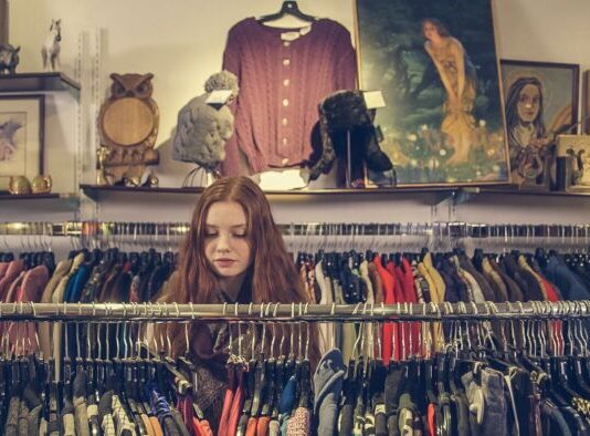 Italians prefer second hand. And many will recycle Christmas gifts
